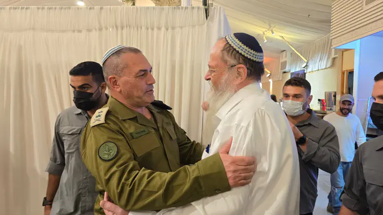 22 years later: Chief of Staff comes full circle, dancing at terror victim’s wedding