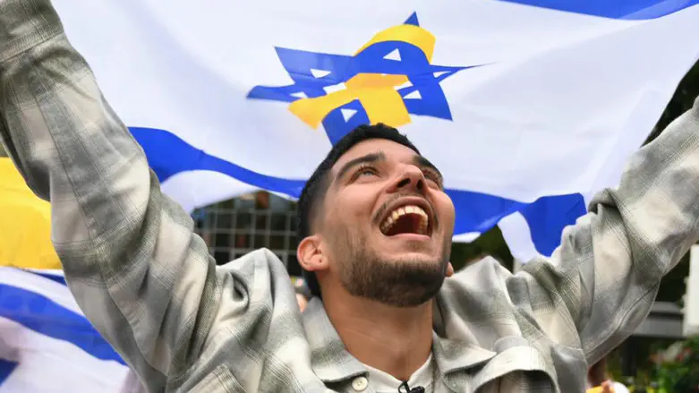 Yosef Haim Ohana returns home