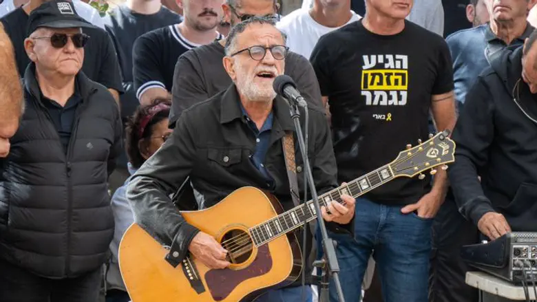 ‘Since you left, a lot has changed’ | The haunting performance at Dror Or’s funeral