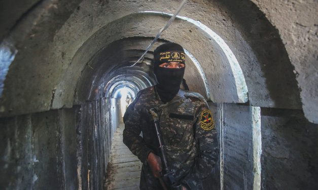 Hamas demands temporary immunity for terrorists in tunnels beyond Gaza’s Yellow Line