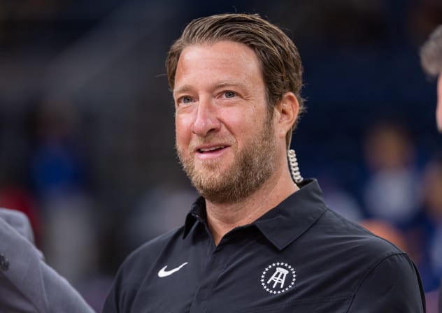 Fundraiser raises thousands for student who harassed Jewish barstool founder Dave Portnoy