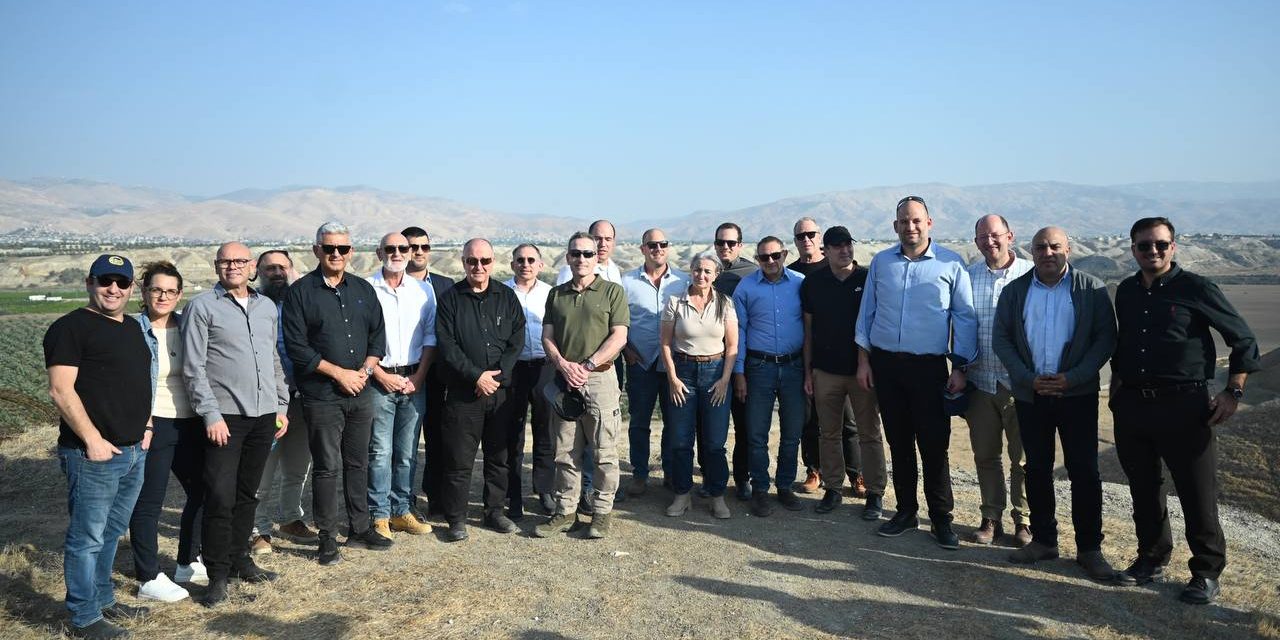 Israel’s top civil service chiefs tour Jordan border to shape five-year eastern front plan