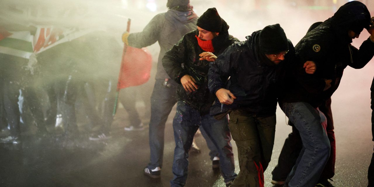 Anti Israel rioters attack Bologna police with firecrackers, set fires, build barricades