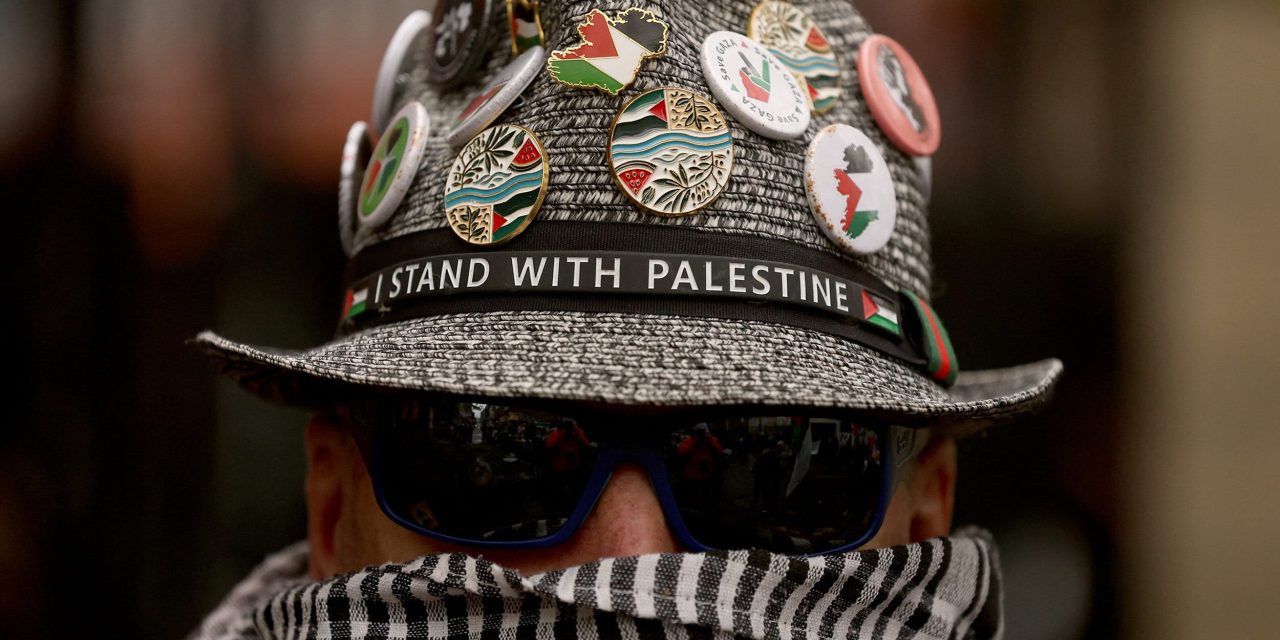 Over 100 lawyers pen support for solicitor asking UK to de-proscribe Hamas