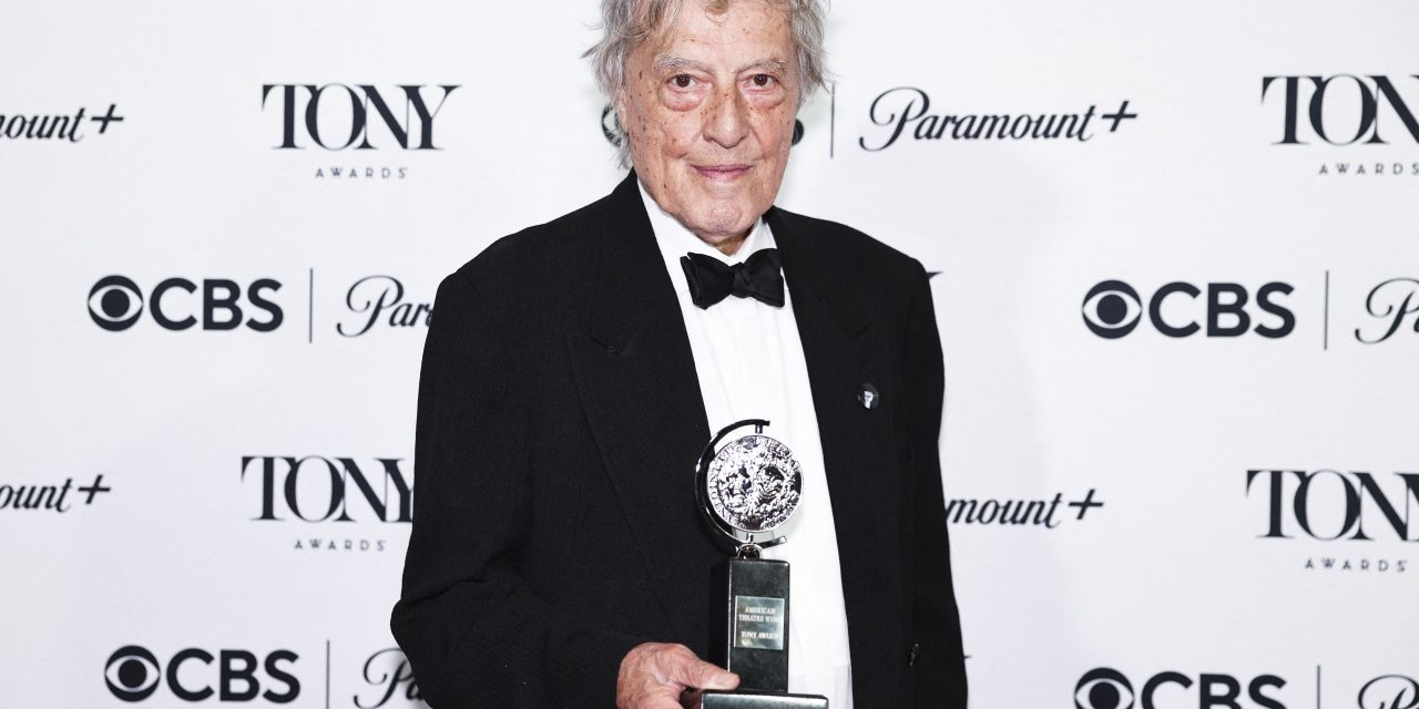 Tom Stoppard, acclaimed playwright of ‘Rosencrantz and Guildenstern,’ dies at 87