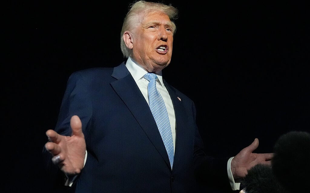 Trump urges prison for Democrats who called on army to ignore illegal orders