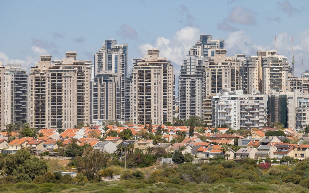 Following Gaza ceasefire, foreign interest in Israeli homes heats up as local demand cools