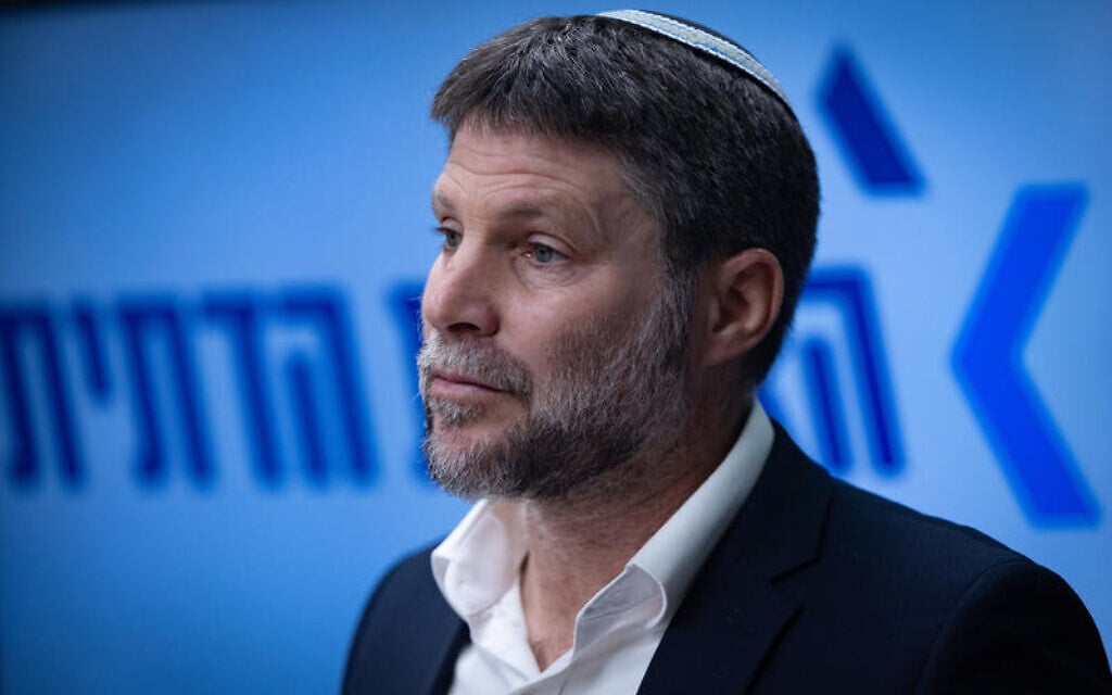 Knesset passes law expanding financial benefits for IDF reservists