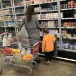 One in four Israeli households struggles with food insecurity, report finds