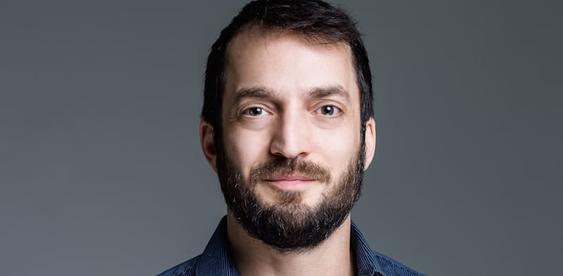 Bestselling author buys Tel Aviv penthouse for NIS 21m