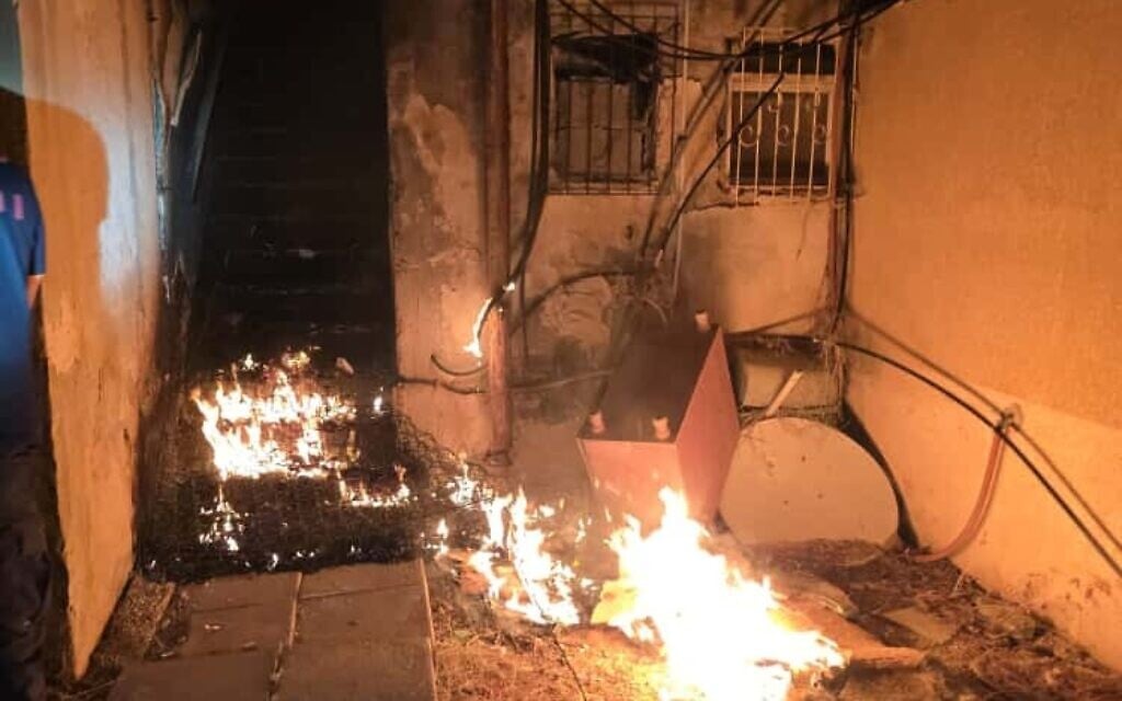 Fires in 9 Beersheba buildings lead to teen’s arrest on suspicion of arson