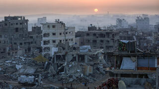 Hamas attacks IDF troops in breach of Gaza ceasefire; top commanders killed in response