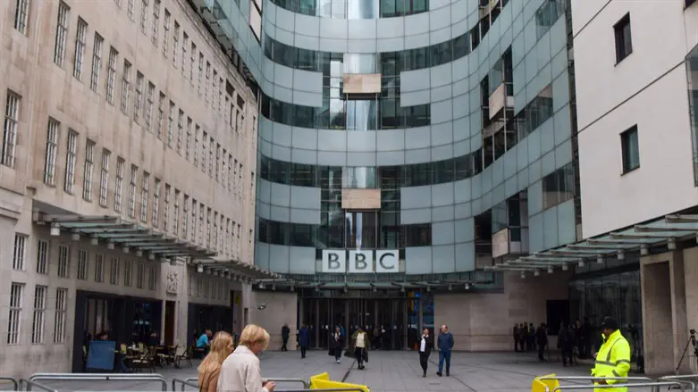 BBC orders staff to complete antisemitism training amid mounting criticism
