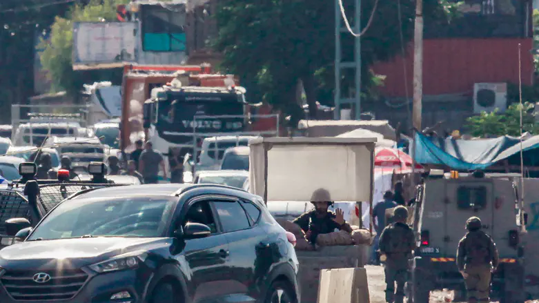 Terror suspect neutralized as IDF, police sweep Qalqilya