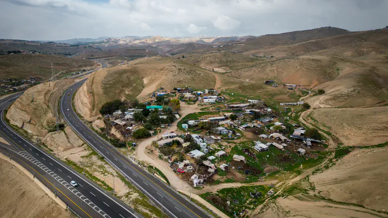 Khan al-Ahmar: State again asks court for extension of demolition case