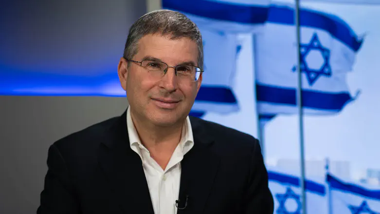 Rabbi Seth Farber: Religious establishment needs change, in accordance to Halacha