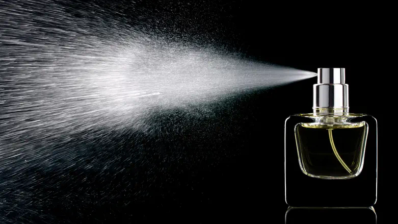 Arab driver who sprayed perfume on Jewish passengers sued
