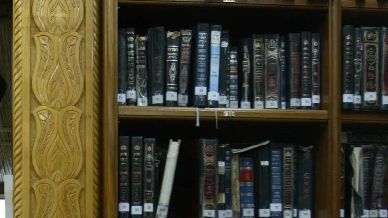 Sacred items defaced in Givatayim synagogue