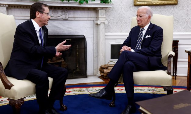 Stuck in the middle: How President Herzog handles Netanyahu will define his legacy – opinion