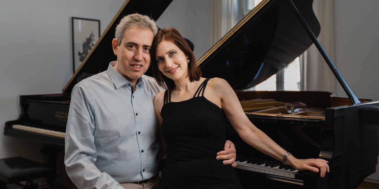 The orchestral roar of 32 hands on 704 keys