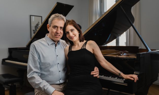 The orchestral roar of 32 hands on 704 keys