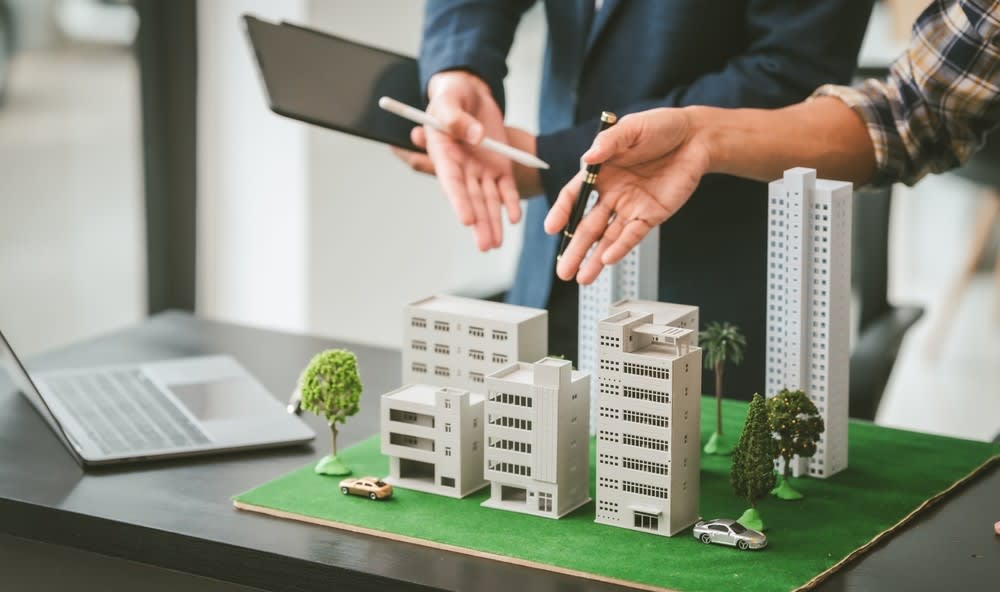 Nice presentations, less reality: Supervision in urban renewal under criticism