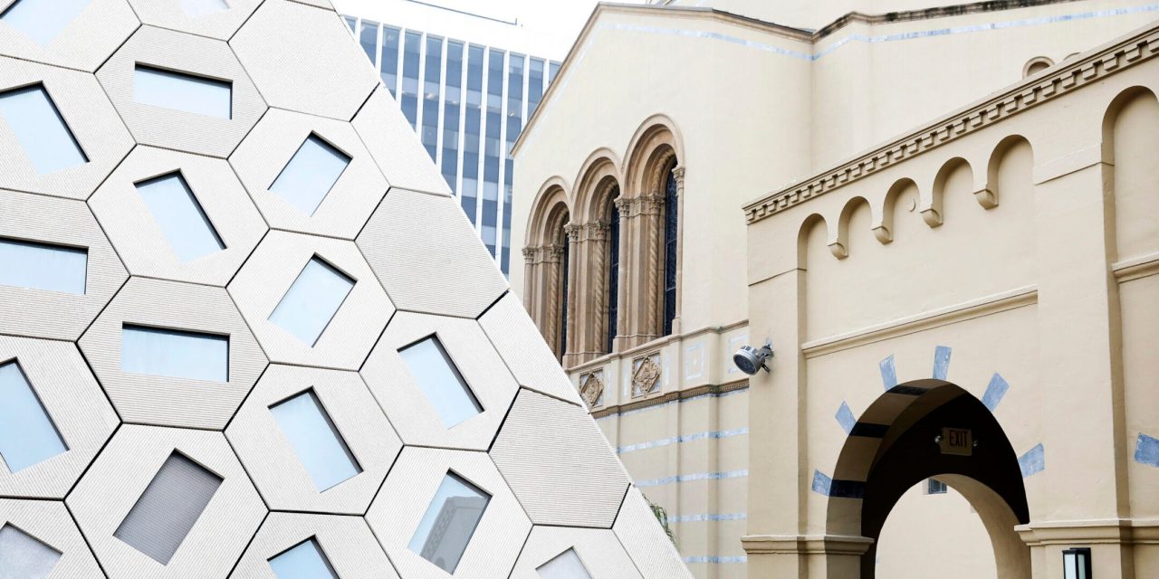 2 arrested after pro-Palestinian protest disrupts event on LA synagogue campus