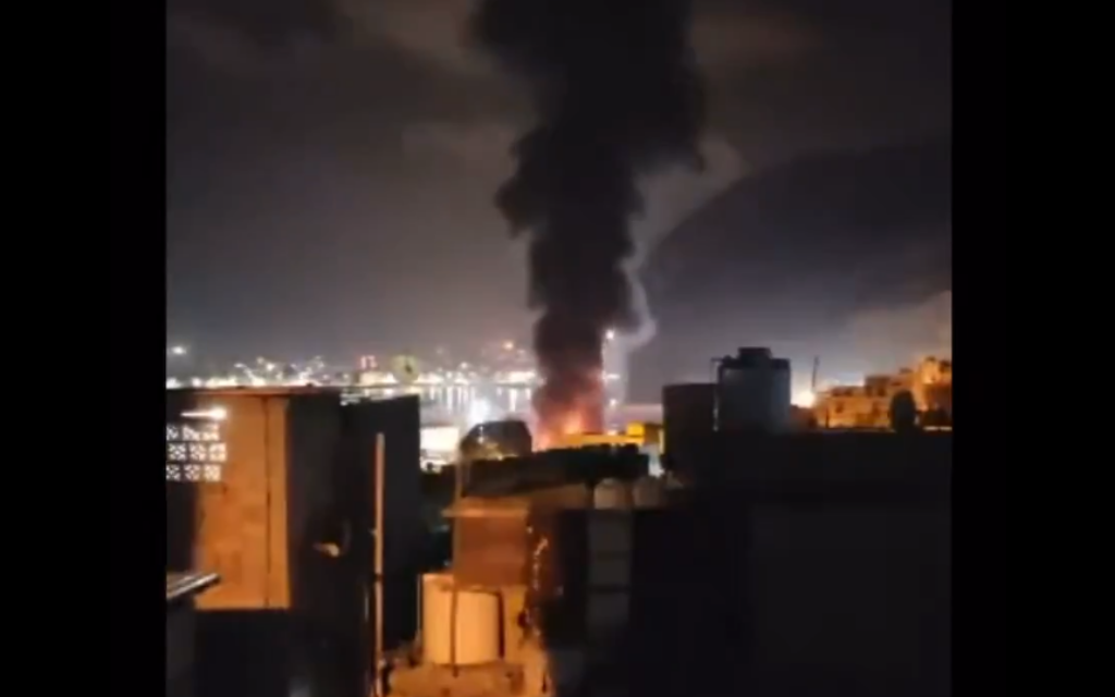 Saudi Arabia bombs Yemen port over separatist weapons shipment from UAE