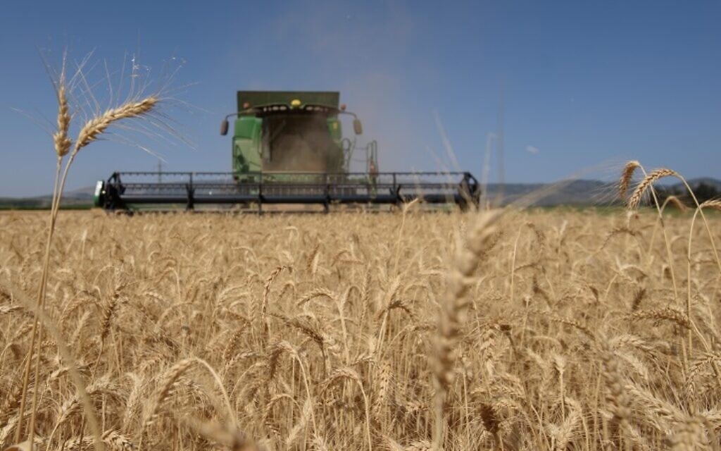 Israel and US sign agriculture trade agreement to clinch concessions on Trump tariffs