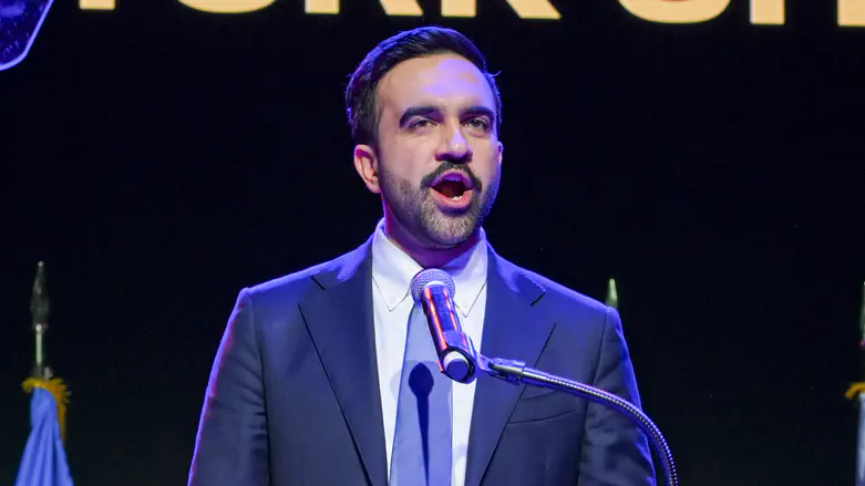 Mamdani scraps Adams’ Israel‑related orders, keeps antisemitism office