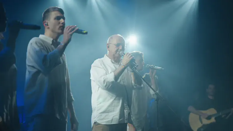 Father sings for fallen son: ‘You were never torn from my heart’