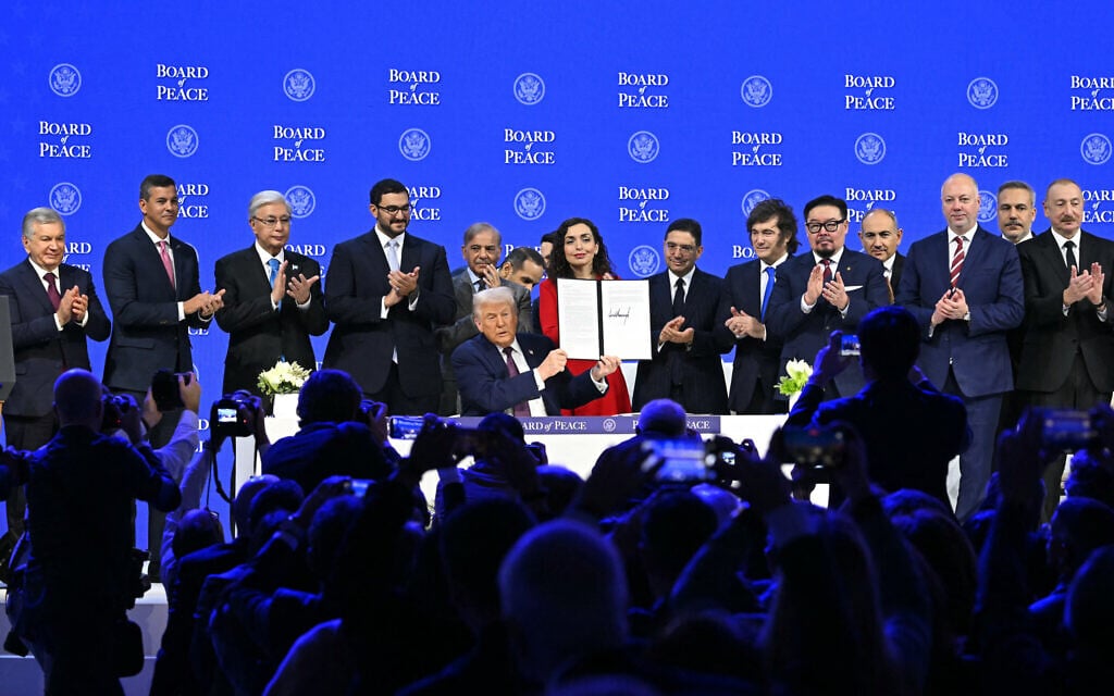 Flanked by world leaders in Davos, Trump launches his Board of Peace