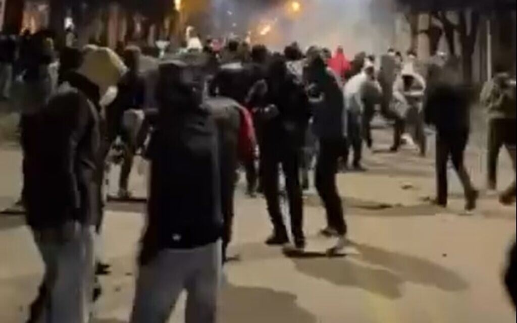 ‘Fight against darkness’: Foreign Ministry appears to back Iranian protests