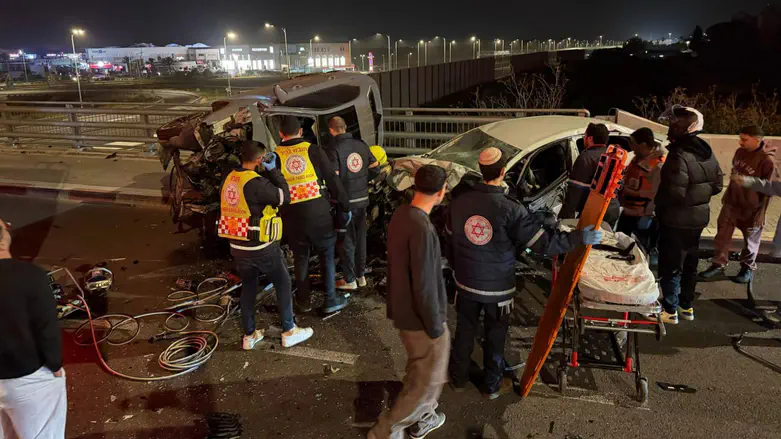 Two men killed in accident near Hadera