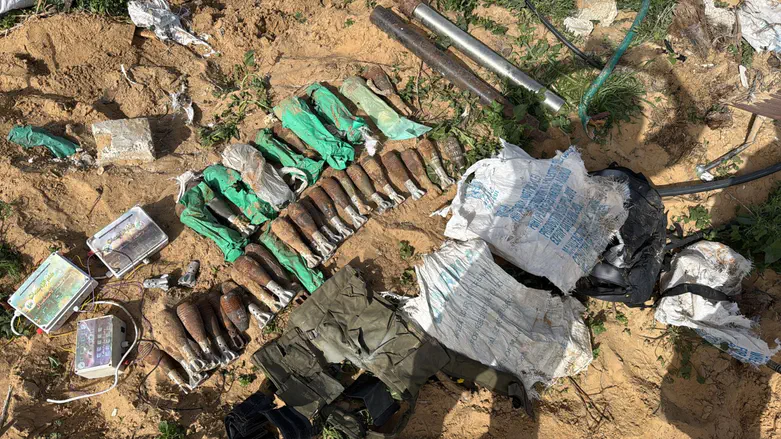 Watch: 110 mortar shells found in UNRWA bags