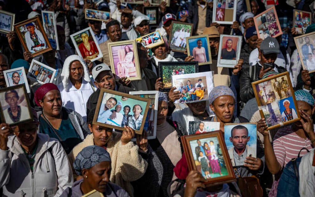 Protesters gather at Knesset to demand government facilitate Ethiopian immigration