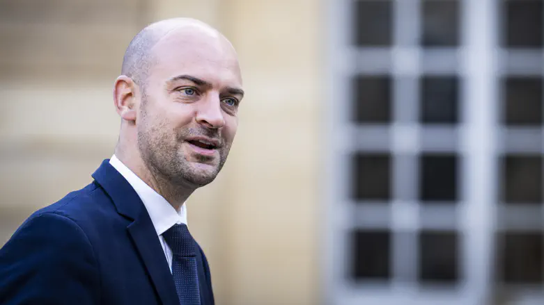 French FM demands UN meeting after peacekeeper killed in Lebanon