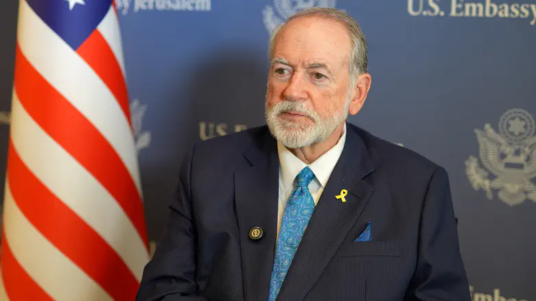 Amb. Huckabee: No one is stranded in Israel