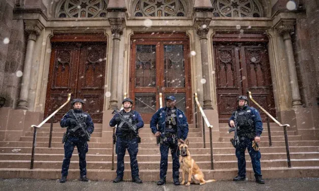 NYC Council passes veto-proof bill to protect synagogues from protesters