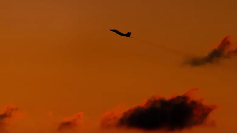 IDF reveals: Jet targeted by Iranian missile, mission completed safely