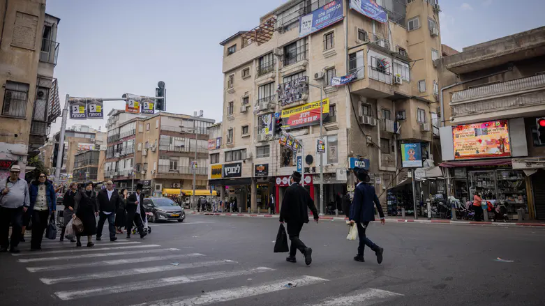 Bnei Brak: Woman allegedly cuts 10-year-old’s sidelocks