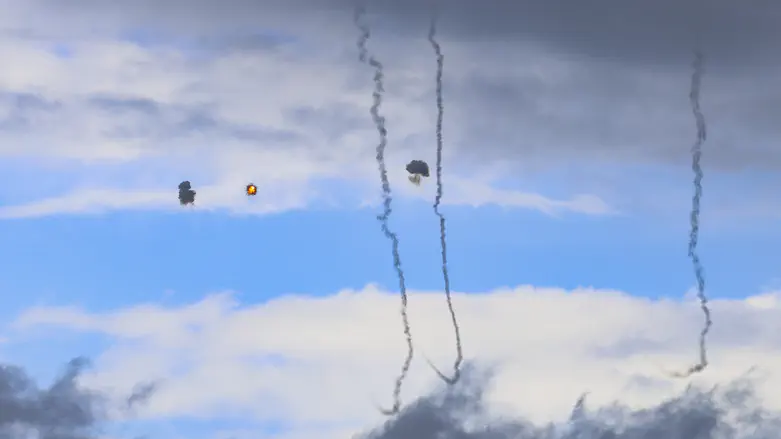 Shock in central Israel: Sirens sounded with no early warning