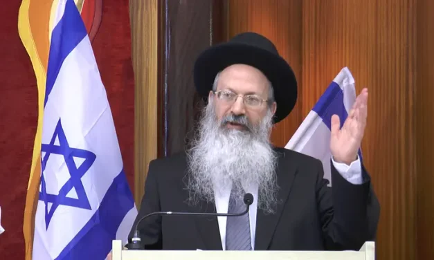 The boundaries of sanctity in a House of Prayer