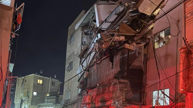 Baby, 6 others wounded in missile strike in Bnei Brak