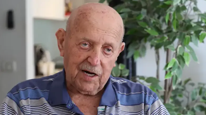 Amos Epstein, four of whose family members were murdered on October 7, has passed away