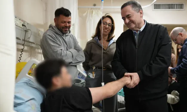 Wounded soldier to Defense Minister: ‘Do not stop in Lebanon’