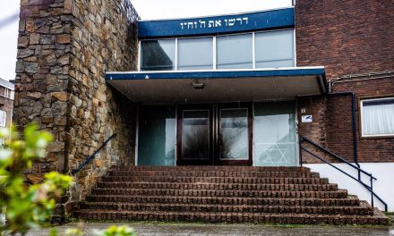 4 teens arrested in Rotterdam synagogue arson claimed by group that said it attacked in Belgium