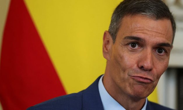 Spain closes airspace to US planes involved in Iran war, defense minister says