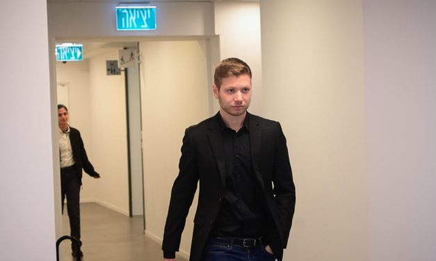 ‘Turf him out tomorrow’: Steve Bannon calls to deport Yair Netanyahu to front lines of Iran war