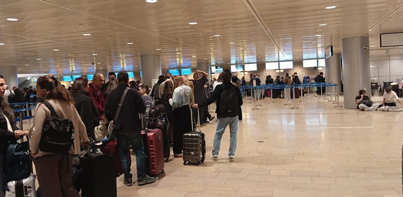 Israel cuts passenger traffic at Ben Gurion airport